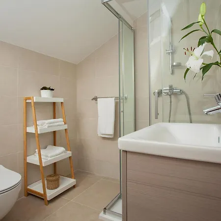 Oliver בית נופש Potirna