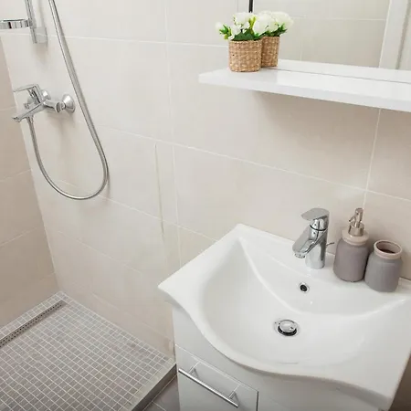 בית נופש Oliver *